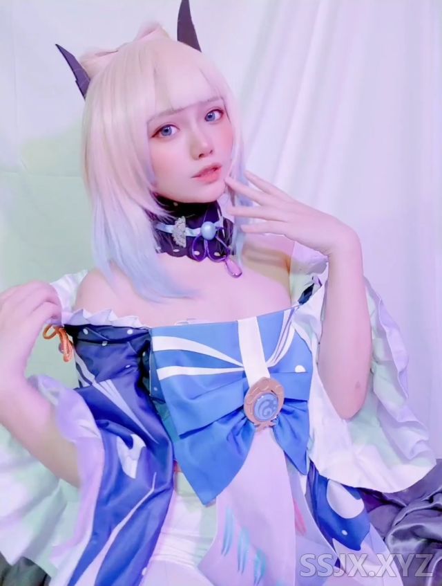 [6V/263M]itsukichan - 台湾颜值嫩妹 白虎一线天 唯美私拍 揉奶诱惑